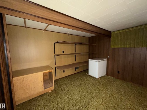 11455 44A Avenue, Edmonton, AB - Indoor Photo Showing Other Room