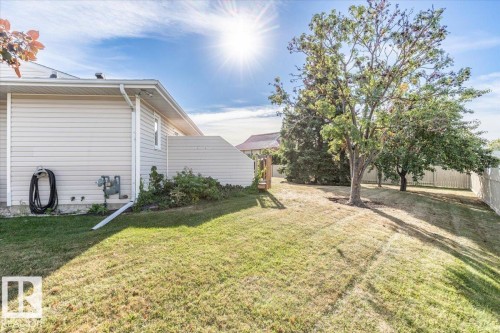 4829 32 Avenue, Edmonton, AB - Outdoor