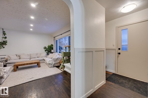 13324 109A Avenue, Edmonton, AB - Indoor