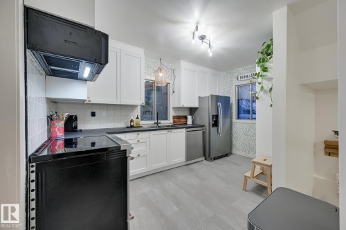 13324 109A Avenue, Edmonton, AB - Indoor Photo Showing Kitchen With Double Sink
