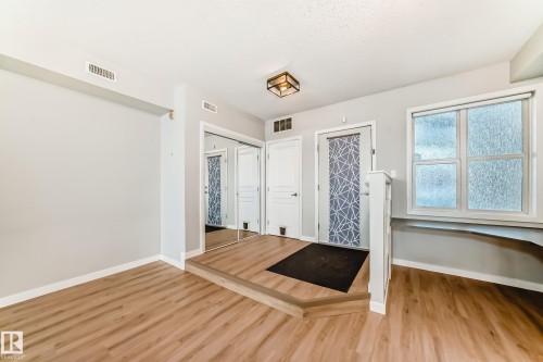 115 9507 101 Avenue, Edmonton, AB - Indoor Photo Showing Other Room