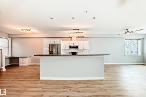 115 9507 101 Avenue, Edmonton, AB - Indoor Photo Showing Kitchen
