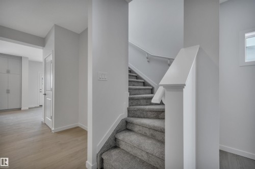 8931 Elves Loop, Edmonton, AB - Indoor Photo Showing Other Room