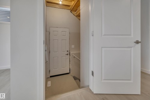 8931 Elves Loop, Edmonton, AB - Indoor Photo Showing Other Room