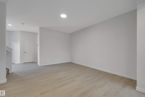 8931 Elves Loop, Edmonton, AB - Indoor Photo Showing Other Room