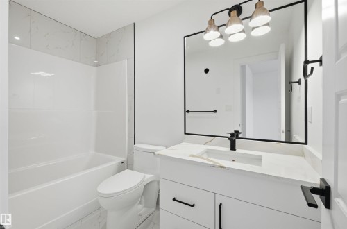 63 Silverstone Drive, Stony Plain, AB - Indoor Photo Showing Bathroom