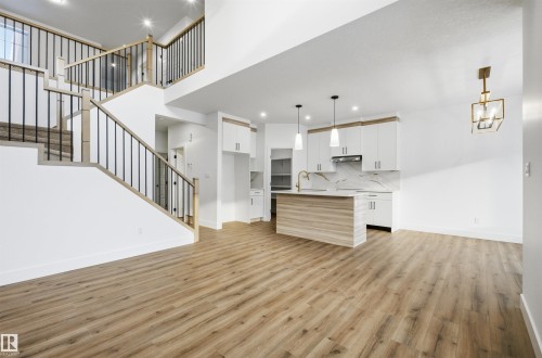 63 Silverstone Drive, Stony Plain, AB - Indoor Photo Showing Kitchen