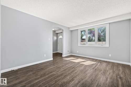 2B Clareview Village, Edmonton, AB - Indoor Photo Showing Other Room