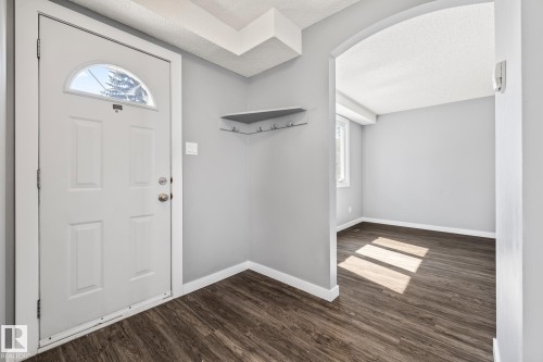 2B Clareview Village, Edmonton, AB - Indoor Photo Showing Other Room