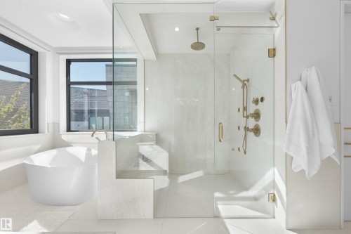 46 Kingsford Crescent, St. Albert, AB - Indoor Photo Showing Bathroom