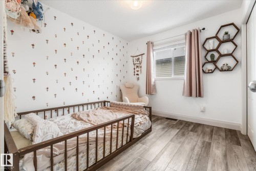 5 South Creek Point(E), Stony Plain, AB - Indoor Photo Showing Bedroom