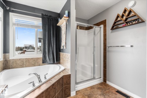 5 South Creek Point(E), Stony Plain, AB - Indoor Photo Showing Bathroom