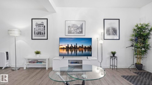 9831 83 Avenue, Edmonton, AB - Indoor