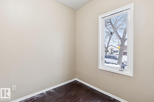 12116 48 Street, Edmonton, AB - Indoor Photo Showing Other Room