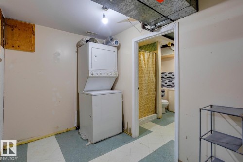 12116 48 Street, Edmonton, AB - Indoor Photo Showing Laundry Room