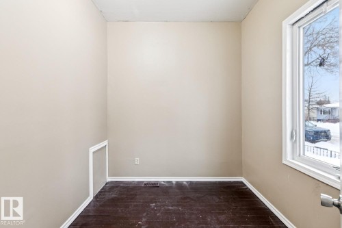12116 48 Street, Edmonton, AB - Indoor Photo Showing Other Room