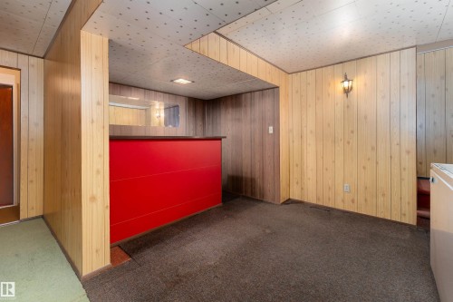 16728 98 Avenue, Edmonton, AB - Indoor Photo Showing Other Room