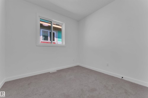 123 Lilac Close, Leduc, AB - Indoor Photo Showing Other Room