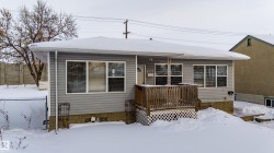 9228 124A Avenue  Edmonton, AB T5G 0W2