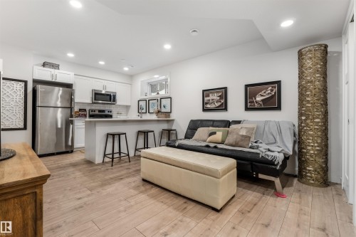 146 Joyal Way, St. Albert, AB - Indoor Photo Showing Kitchen With Stainless Steel Kitchen