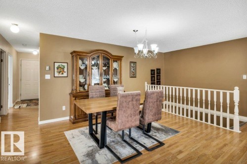 8146 27 Avenue, Edmonton, AB - Indoor Photo Showing Dining Room