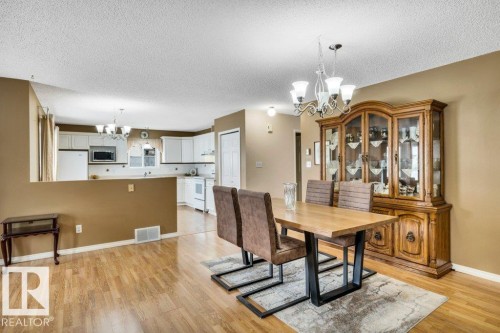 8146 27 Avenue, Edmonton, AB - Indoor
