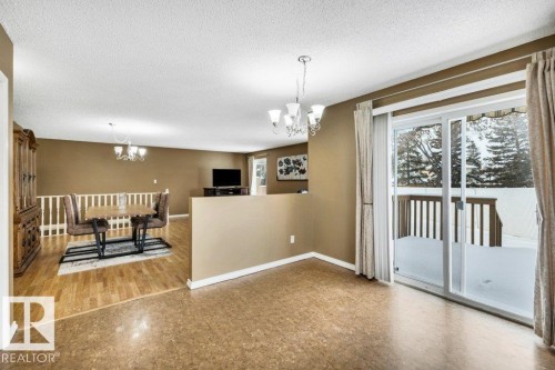8146 27 Avenue, Edmonton, AB - Indoor