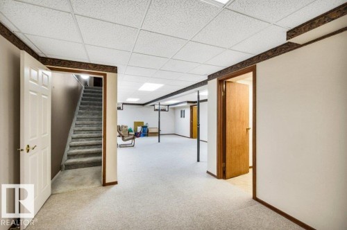 8146 27 Avenue, Edmonton, AB - Indoor