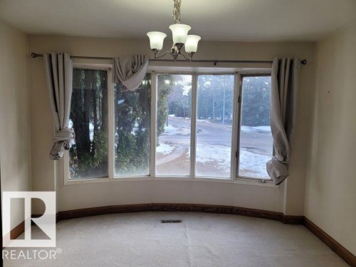 7524 95 Avenue, Edmonton, AB - Indoor Photo Showing Other Room