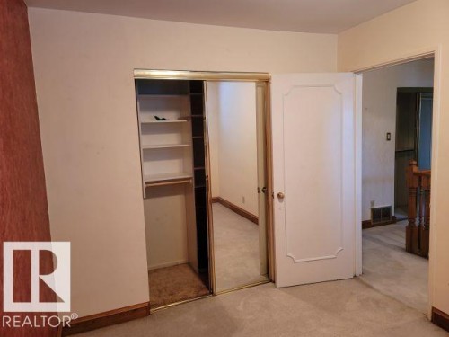 7524 95 Avenue, Edmonton, AB - Indoor