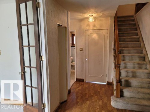 7524 95 Avenue, Edmonton, AB - Indoor Photo Showing Other Room