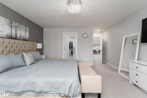 5788 175B Avenue, Edmonton, AB - Indoor Photo Showing Bedroom