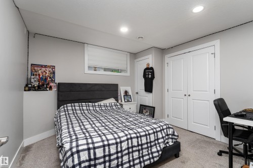 5788 175B Avenue, Edmonton, AB - Indoor Photo Showing Bedroom