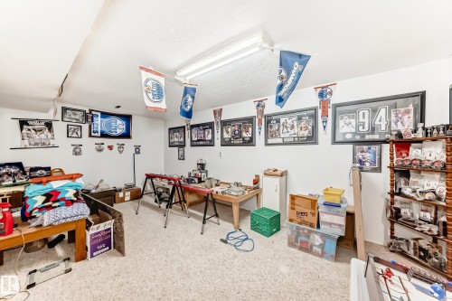 15515 92A Avenue, Edmonton, AB - Indoor Photo Showing Other Room