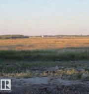 4208 55 ave  Lamont, AB T0B 2R0