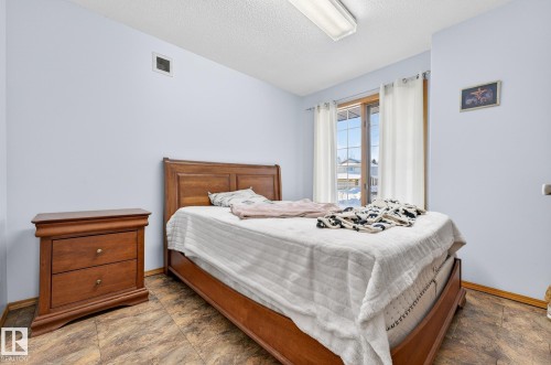 15411 67A St, Edmonton, AB - Indoor Photo Showing Bedroom