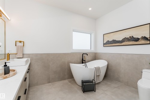2637 64 Avenue, Rural Leduc County, AB - Indoor Photo Showing Bathroom