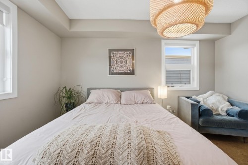 301 9603 98 Avenue, Edmonton, AB - Indoor Photo Showing Bedroom