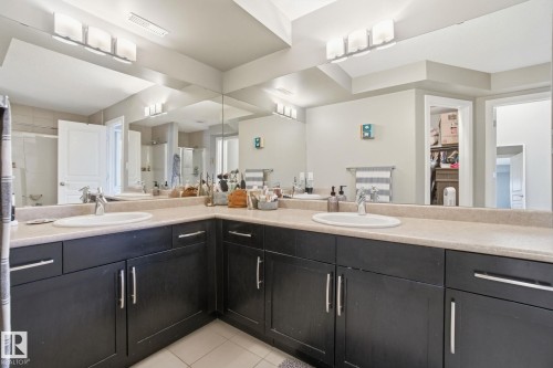 301 9603 98 Avenue, Edmonton, AB - Indoor Photo Showing Bathroom