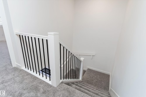 20720 43 Avenue, Edmonton, AB - Indoor Photo Showing Other Room