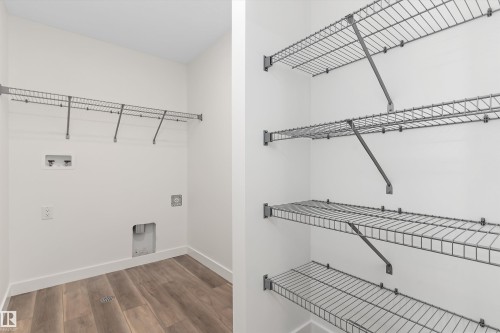 20720 43 Avenue, Edmonton, AB - Indoor With Storage