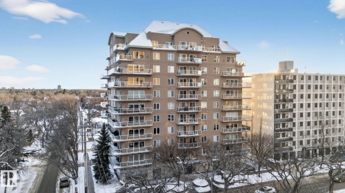 504 11111 82 Avenue Avenue  Edmonton, AB T6G 0T3