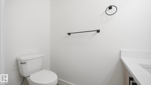 108 Spring Link, Spruce Grove, AB - Indoor Photo Showing Bathroom
