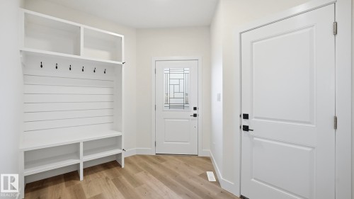 108 Spring Link, Spruce Grove, AB - Indoor Photo Showing Other Room