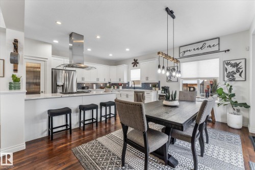 13 Heron Link, Spruce Grove, AB - Indoor Photo Showing Dining Room