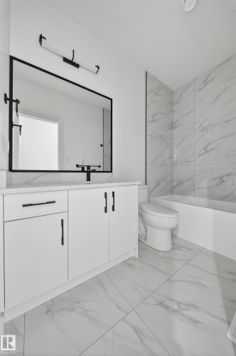 5213 104A Street, Edmonton, AB - Indoor Photo Showing Bathroom