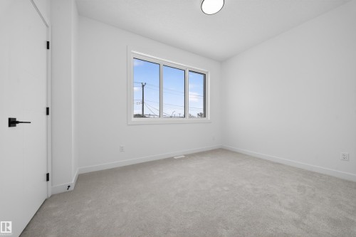 5213 104A Street, Edmonton, AB - Indoor Photo Showing Other Room