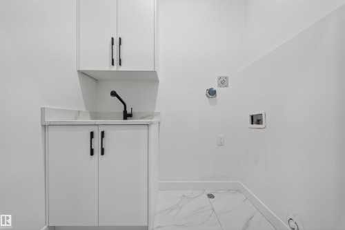 5213 104A Street, Edmonton, AB - Indoor Photo Showing Other Room