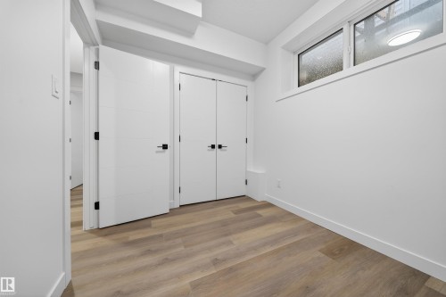 5213 104A Street, Edmonton, AB - Indoor Photo Showing Other Room