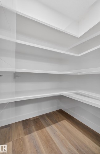 5213 104A Street, Edmonton, AB - Indoor With Storage